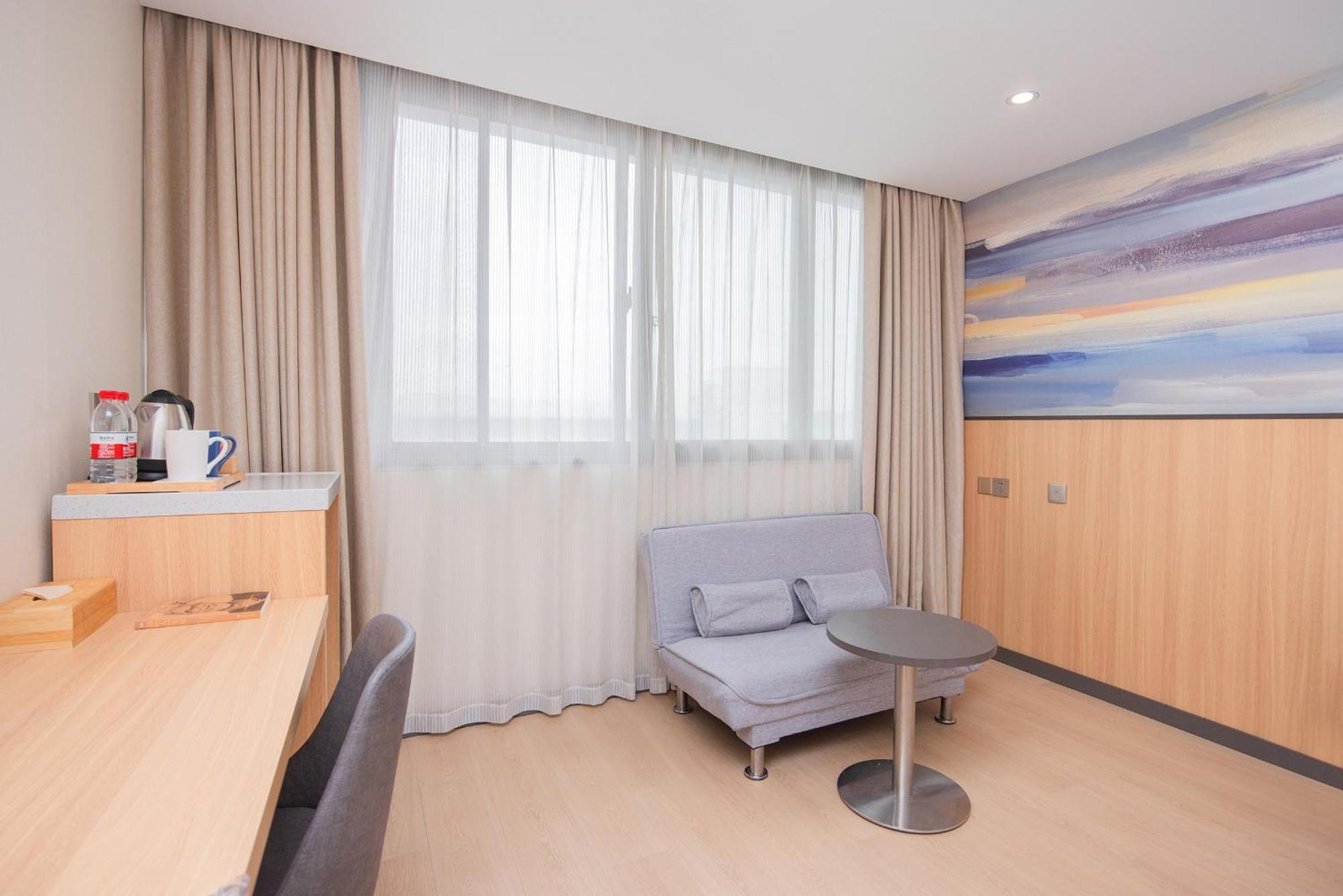 Starway Hotel At Pudong Shanghai Exterior photo