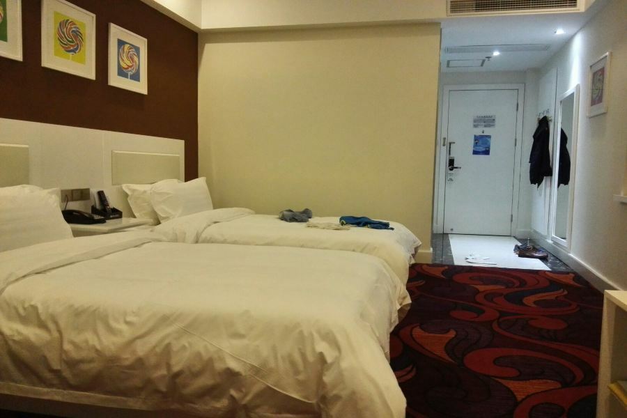 Starway Hotel At Pudong Shanghai Exterior photo