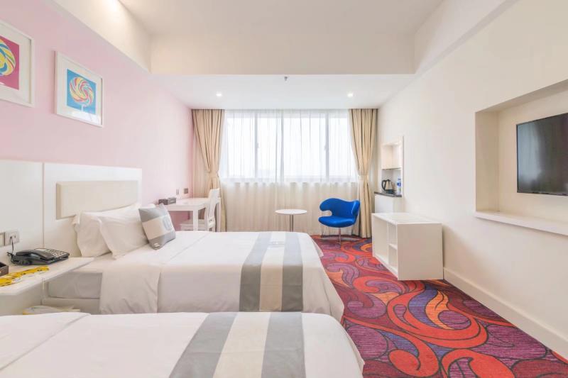 Starway Hotel At Pudong Shanghai Exterior photo